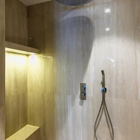 2bdr 4p - Arc De Triomphe Champs-elysees * باريس